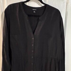 Torrid Black Button Front Blouse Size 2